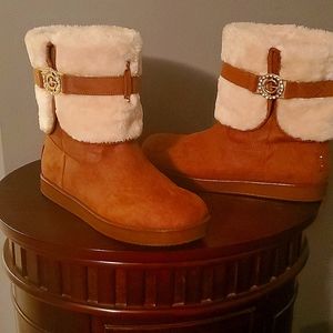 CBG GUESS Boots. Size 9 M, Tan/Camel